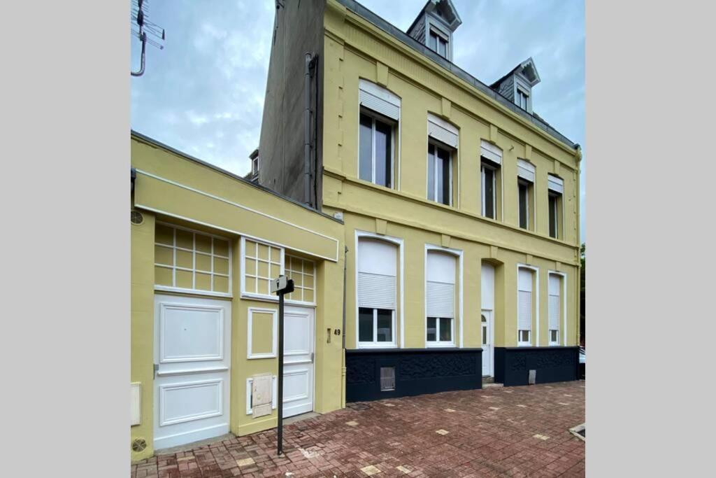 La Maison Sevigne - Appart Hotel - N°6 L'Indus Bethune Bagian luar foto